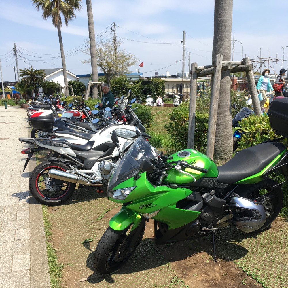 江ノ島でバイクや自転車を無料で駐輪できる場所はこちら 北の大地で試される